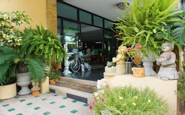 Suppamitr Villa Hotel