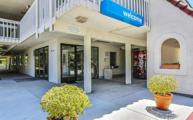 Motel 6 Carpinteria, CA - Santa Barbara - South