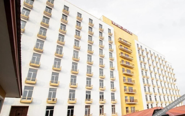 Hotel Grand 81