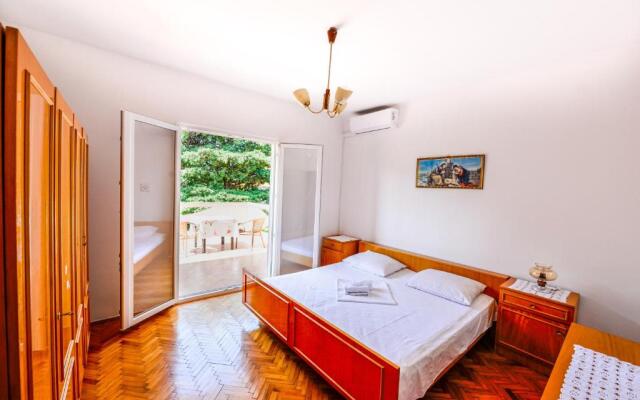 Apartments Matulo