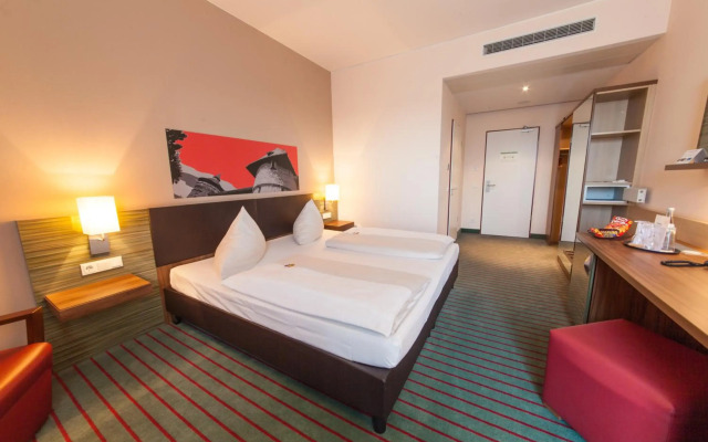 NOVINA HOTEL Tillypark