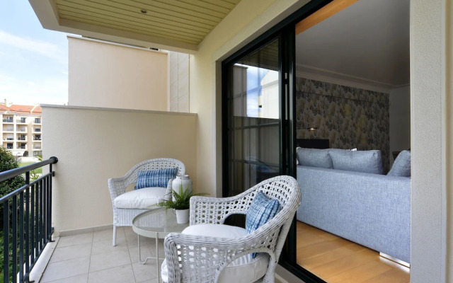 Gorgeous Beach Flat