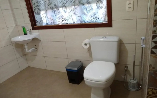 Hostel Dina & Suítes