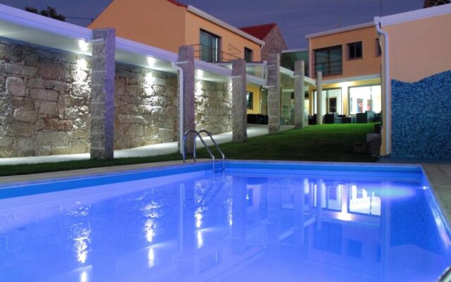 2 bedrooms bungalow with city view shared pool and jacuzzi at Pinhel
