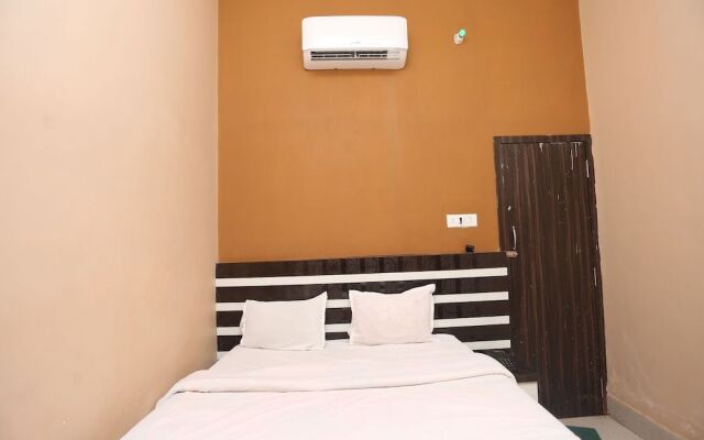 Spot On 45392 Maa Tara Hotel