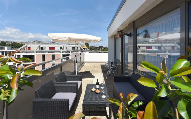 Home Swiss Hotel