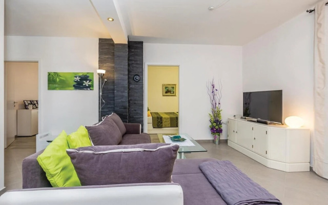 Awesome Home in Cesarica With Wifi and 3 Bedrooms