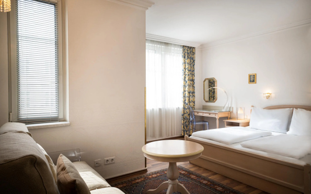 Arthotel ANA Gala, Trademark Collection by Wyndham
