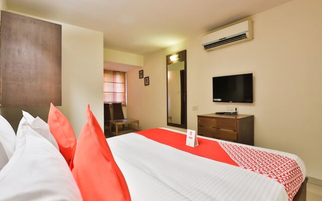 OYO 14411 Hotel Royal