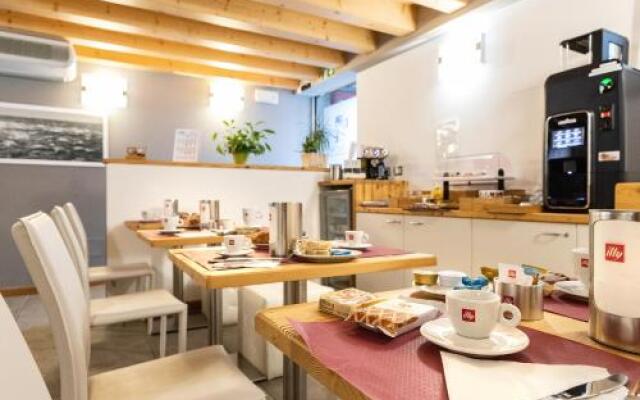 Hotel AllArco