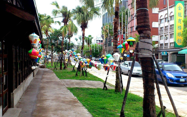 Jin Lon Hotel