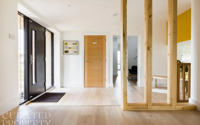 Stunning 5 Bedroom New Build With Amazing Views