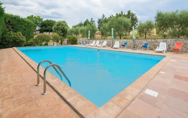 Apartment in Villa With Swimming Pool