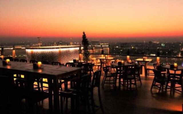 Ramada Encore Mandalay