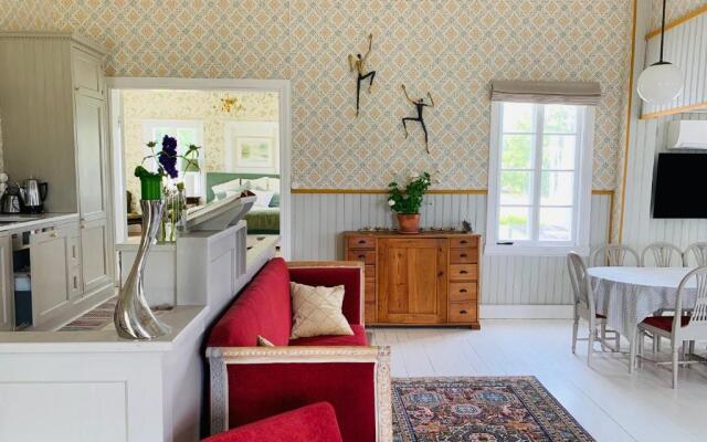 Rustic Luxury Lakeside House - Transformed Chapel