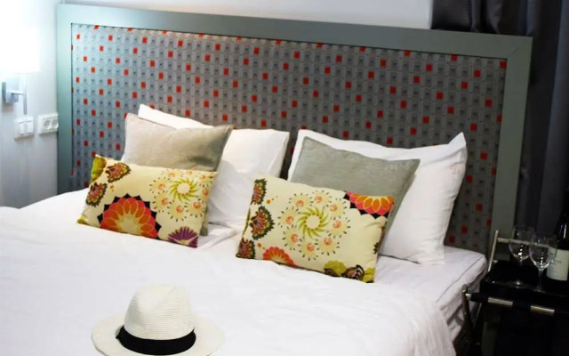 Maris Hotel