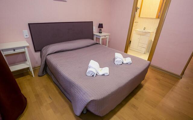 Hostal Balmes Centro