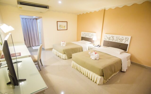 DadD Resort by Lopburi Inn Resort