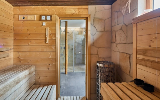 Villa in Radvanice With hot tub