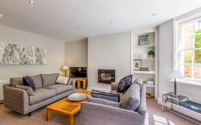 Luxury Apartments - 22 Garden Flat