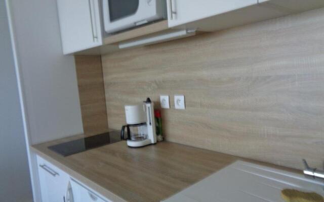 Appartement Le Lavandou, 1 pièce, 3 personnes - FR-1-308-77