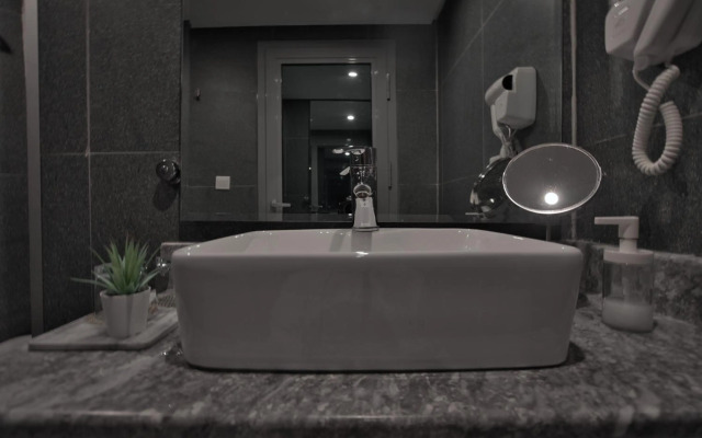SAS RTL Hotel