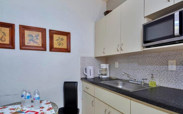 Lovely Apartment, Hallandale Beach!!!