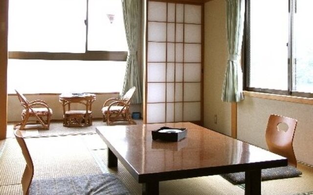 Kumihama Onsenkyo Shotenkyo