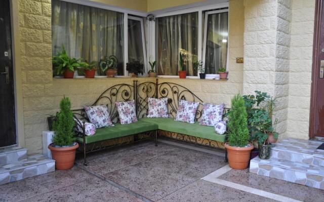 Apartment on Sundukiani Street Lane