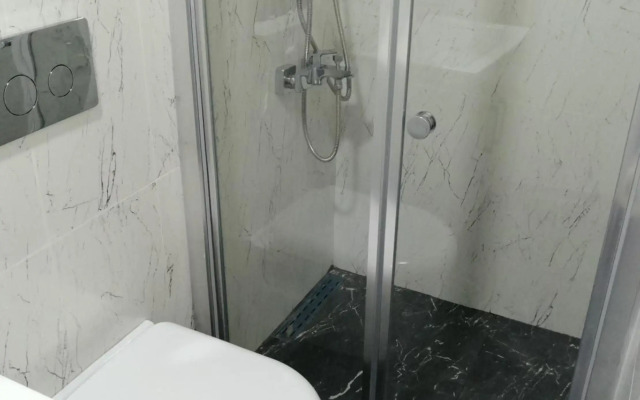 White Golden Suite Hotel