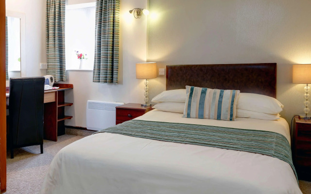 Best Western Compass Inn