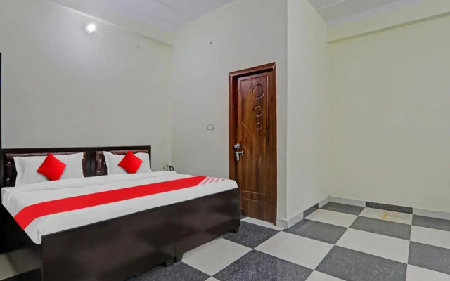 OYO Flagship 80680 Hotel Harsh Inn