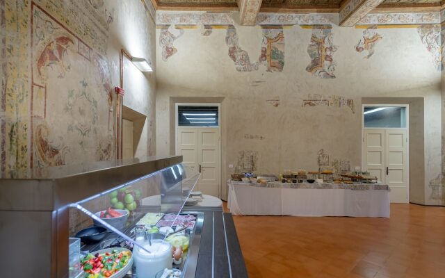 Ca' Uberti Home Boutique , Mantegna Hotels