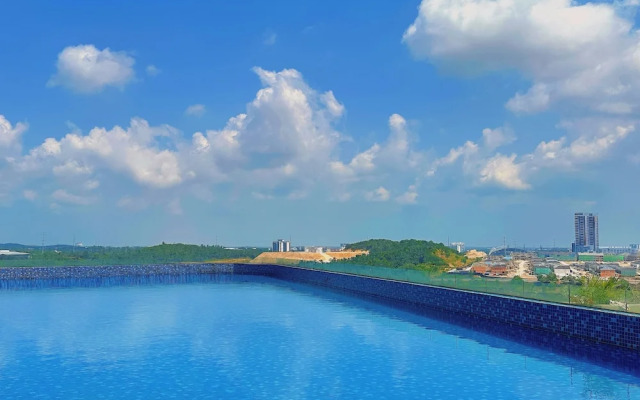 Legoland D'Pristine Apartment by TGP