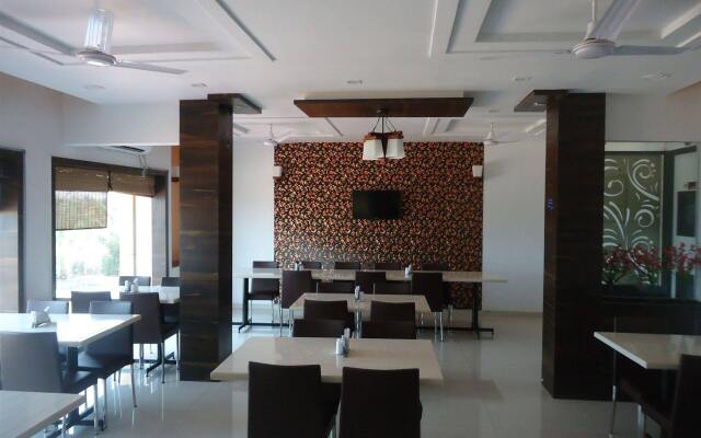 Hotel Anand