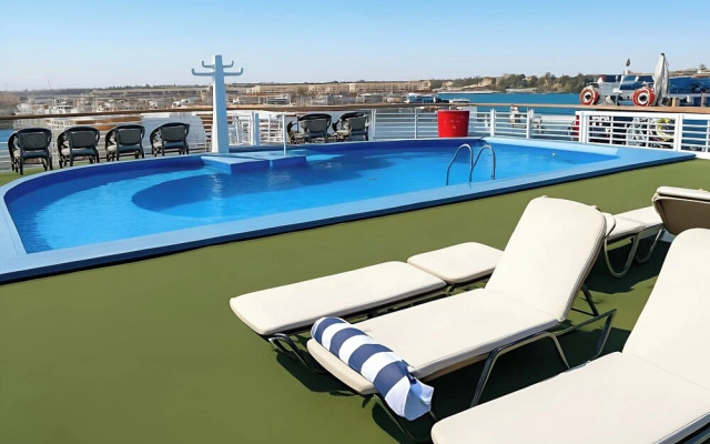 Nile Cruise Royal Queen 2 Every Wednesday from Aswan 3 nights and every Saturday from Luxor 4 nights