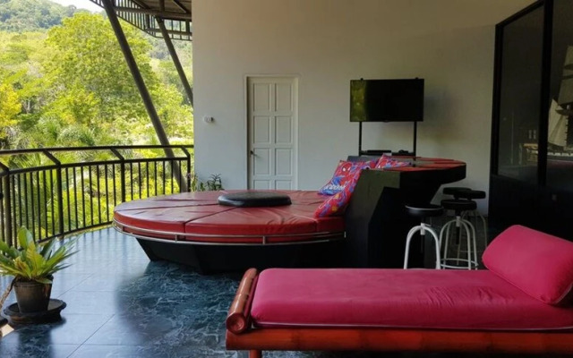 Villa Alderley With Mountain & Big Buddha Views