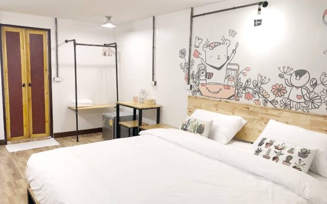 QBix Hotel