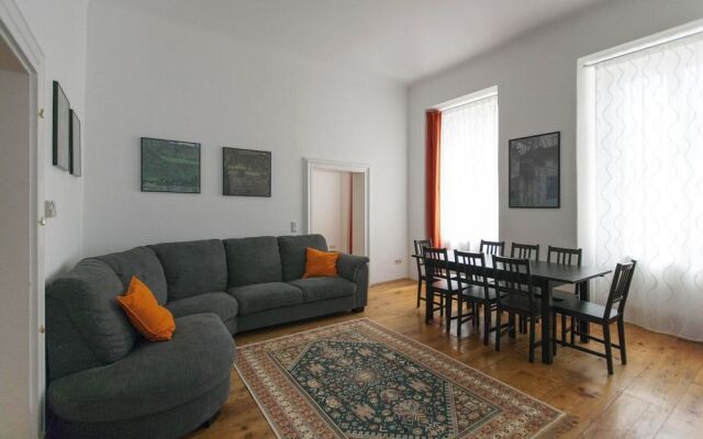 Heart of Vienna Home