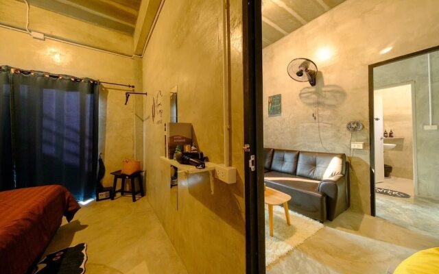 Rayong Pool Villa & Camping