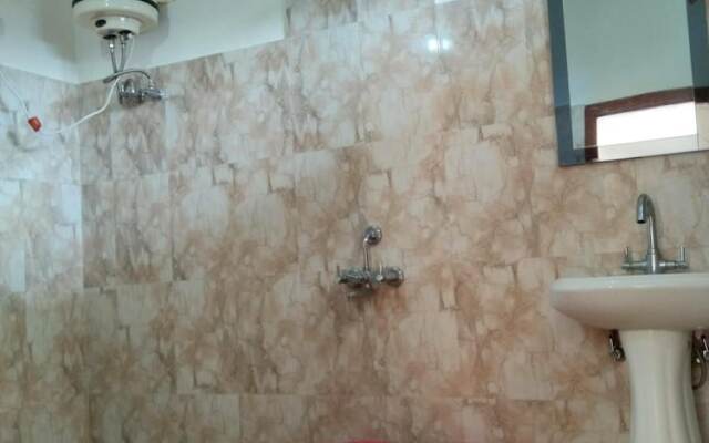 StayApart - Maa Anadmayee Guest House