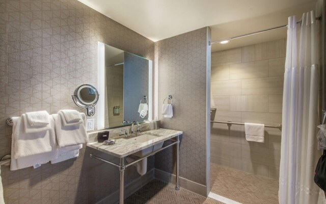 Hotel Saranac, Curio Collection by Hilton