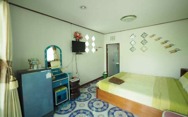 Baan Suanjarean Resort