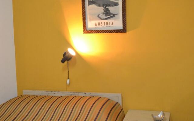 Hostal Austria - Hostel