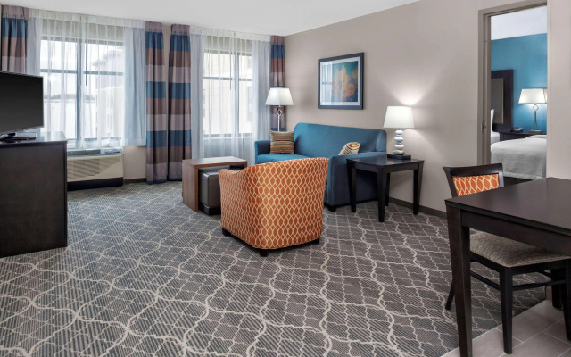 Homewood Suites by Hilton Wauwatosa Milwaukee