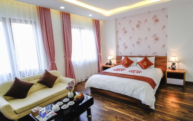 Sammy Luxury Hotel – Guest Rooms – Hanoi