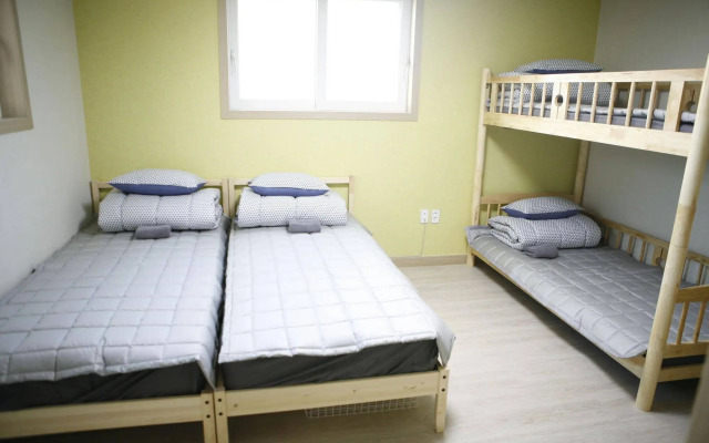 Twin Rabbit Guesthouse