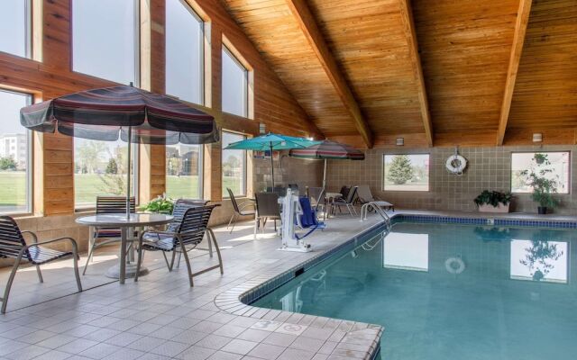 Asteria Inn & Suites