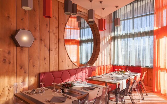 Royal Ours Blanc Boutique Hôtel & Spa