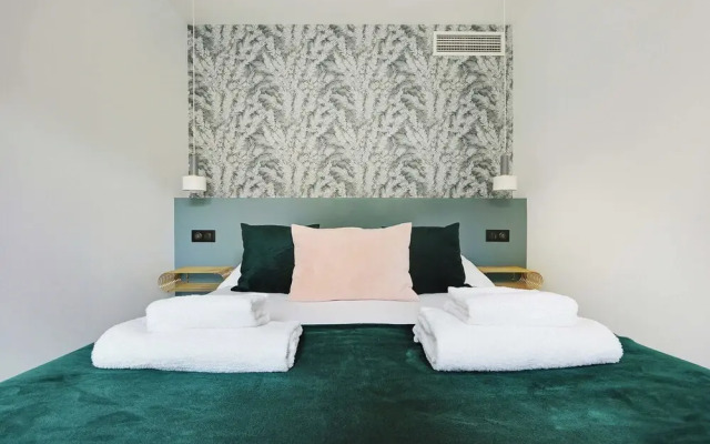 Apartment for 6 People in Paris